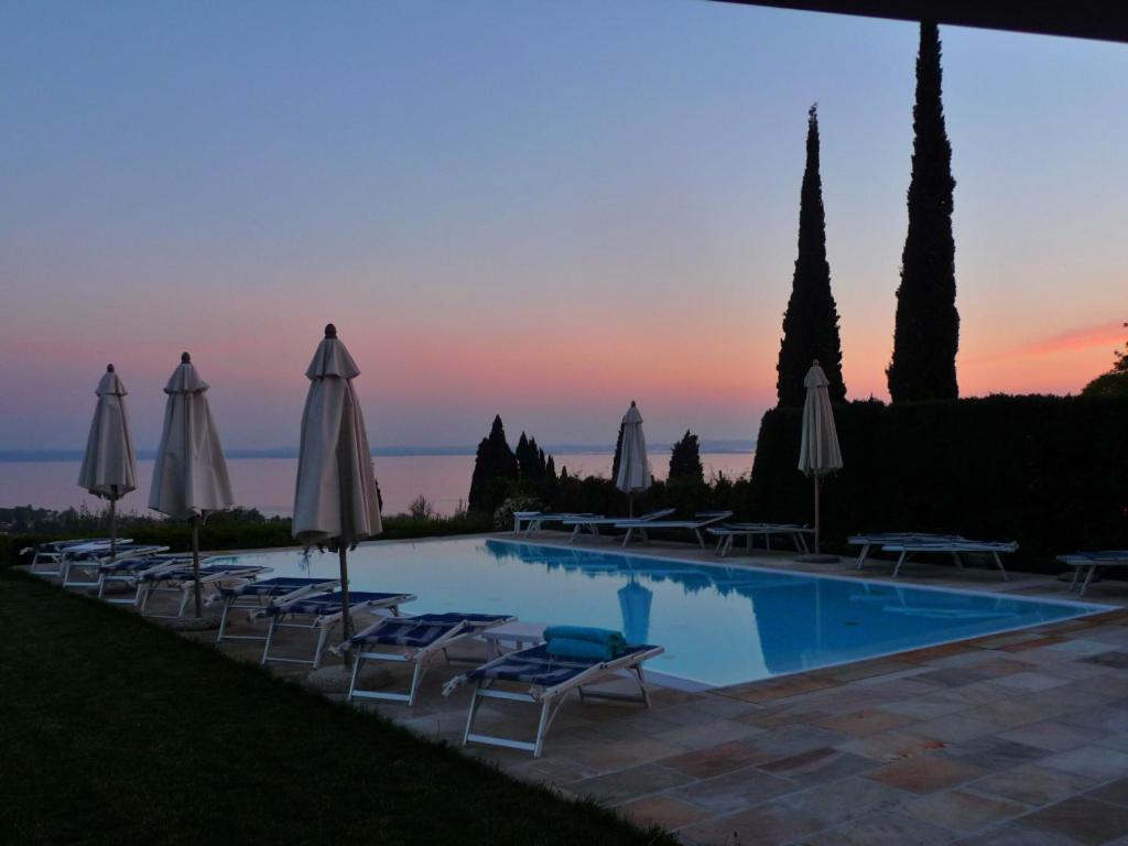 Hôtel Valbella à Bardolino Extérieur photo